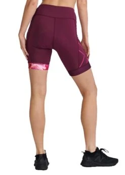 2XU Women's Core 7 Inch Tri Short - Mulberry/ Festival